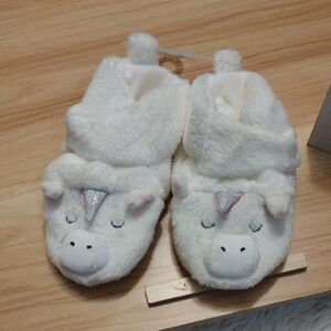 Adorable Unicorn 🦄 Slippers Baby 6-12 Months nwot